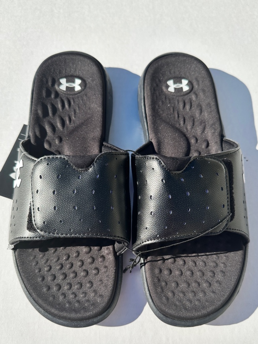Under Armour Womens Ignite Black Flip Flop Slides Sandals Size 6 and 11 NEW